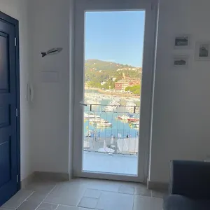 Ventidue - Fronte Mare Lerici
